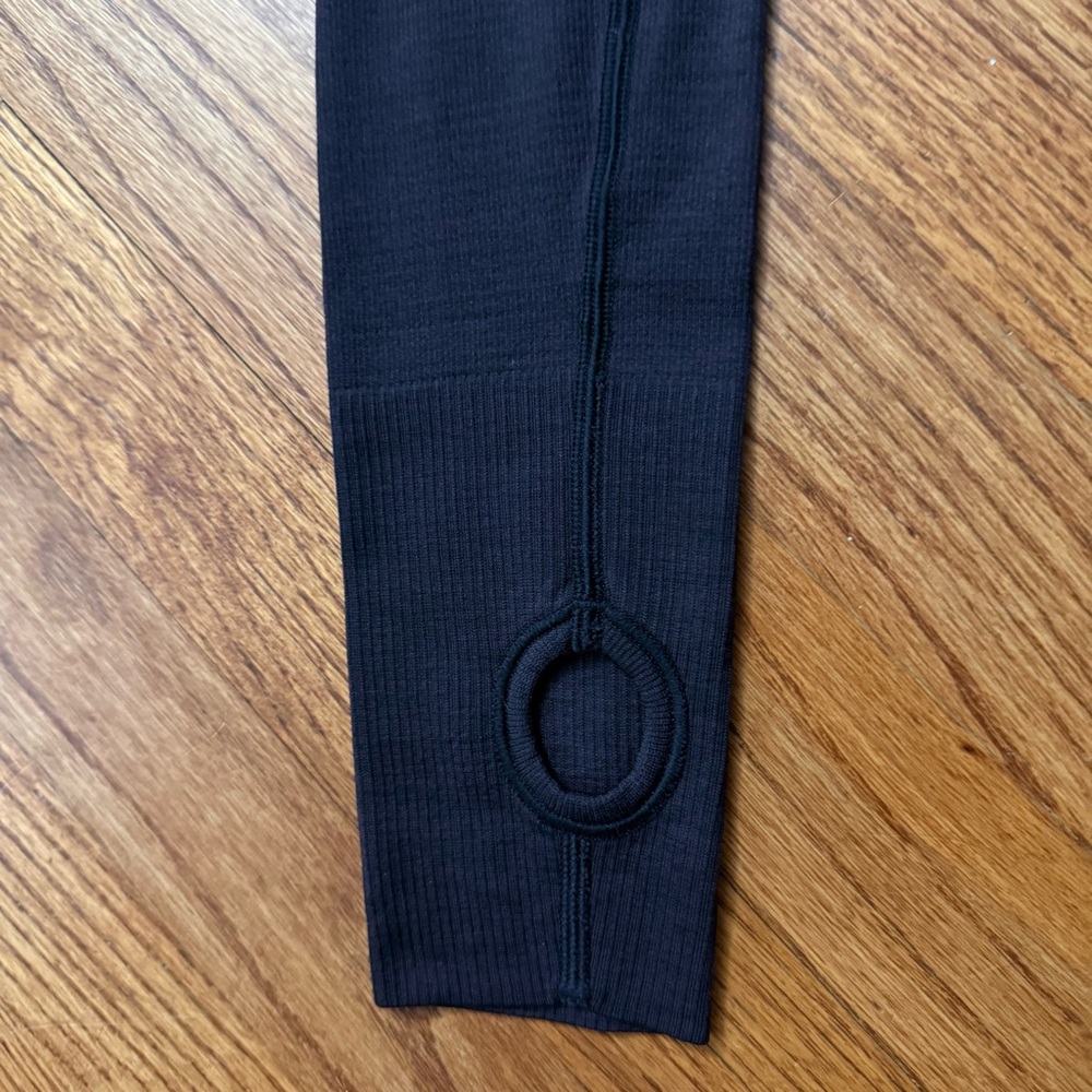 Lululemon Swiftly Tech Long Sleeve Crew in Black Cherry size 6 - Picture 7 of 14